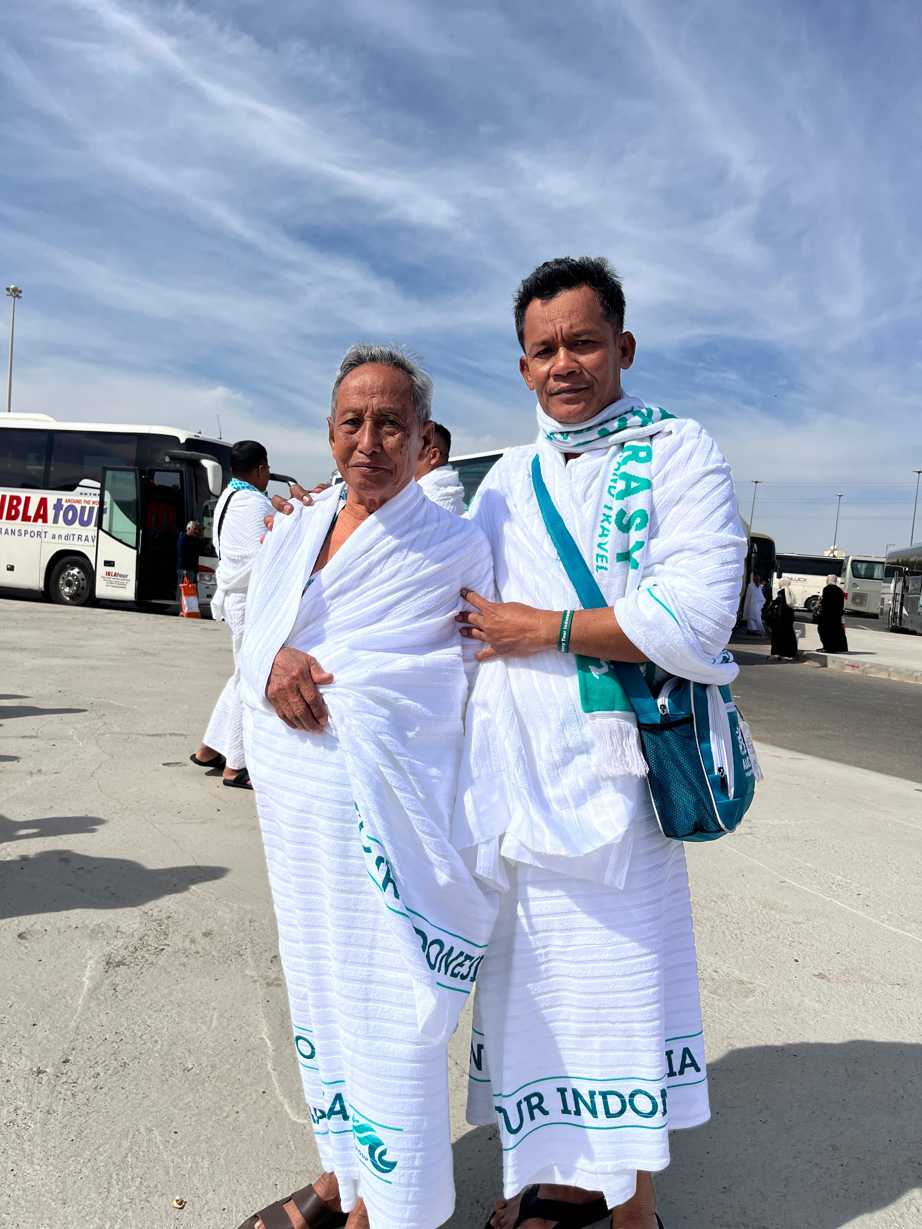Panduan Lengkap Memakai Kain Ihram untuk Ibadah Umrah dan Haji